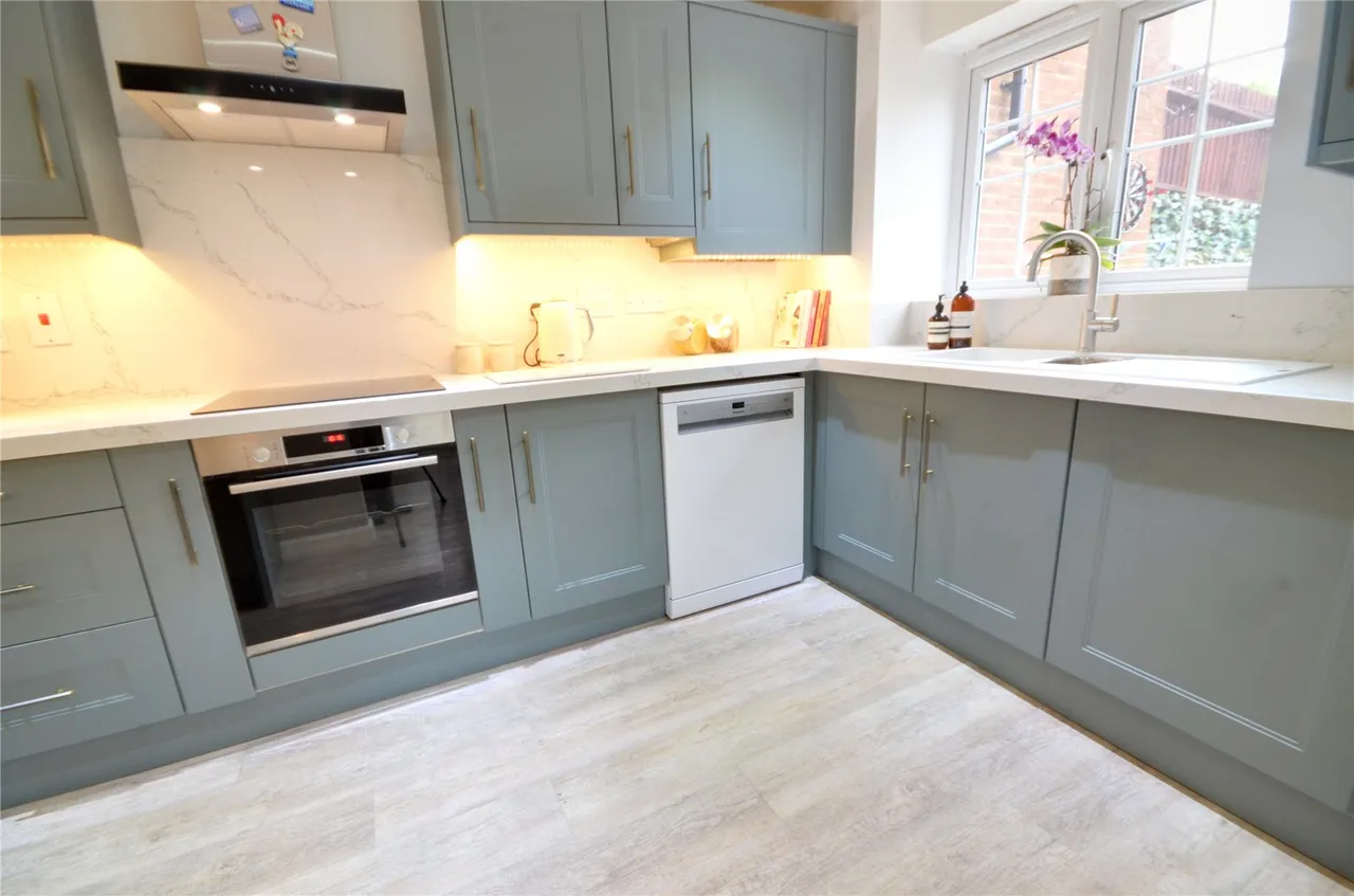 Ashurst Way, East Grinstead, RH19, photo 14