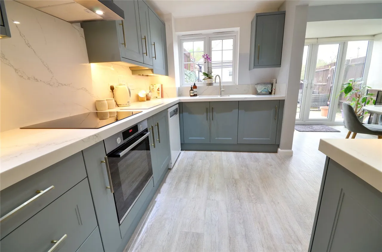 Ashurst Way, East Grinstead, RH19, photo 17