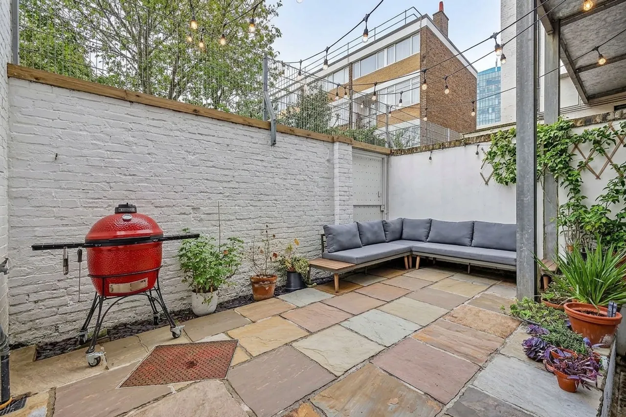 Cavell Street, London, E1, photo 2