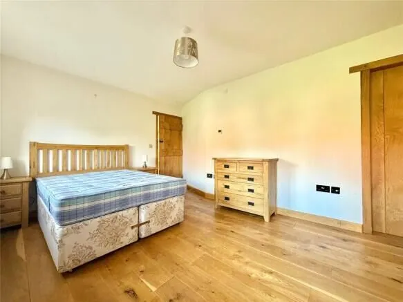 Broadcommon Road, Hurst, RG10, photo 10