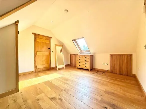 Broadcommon Road, Hurst, RG10, photo 16