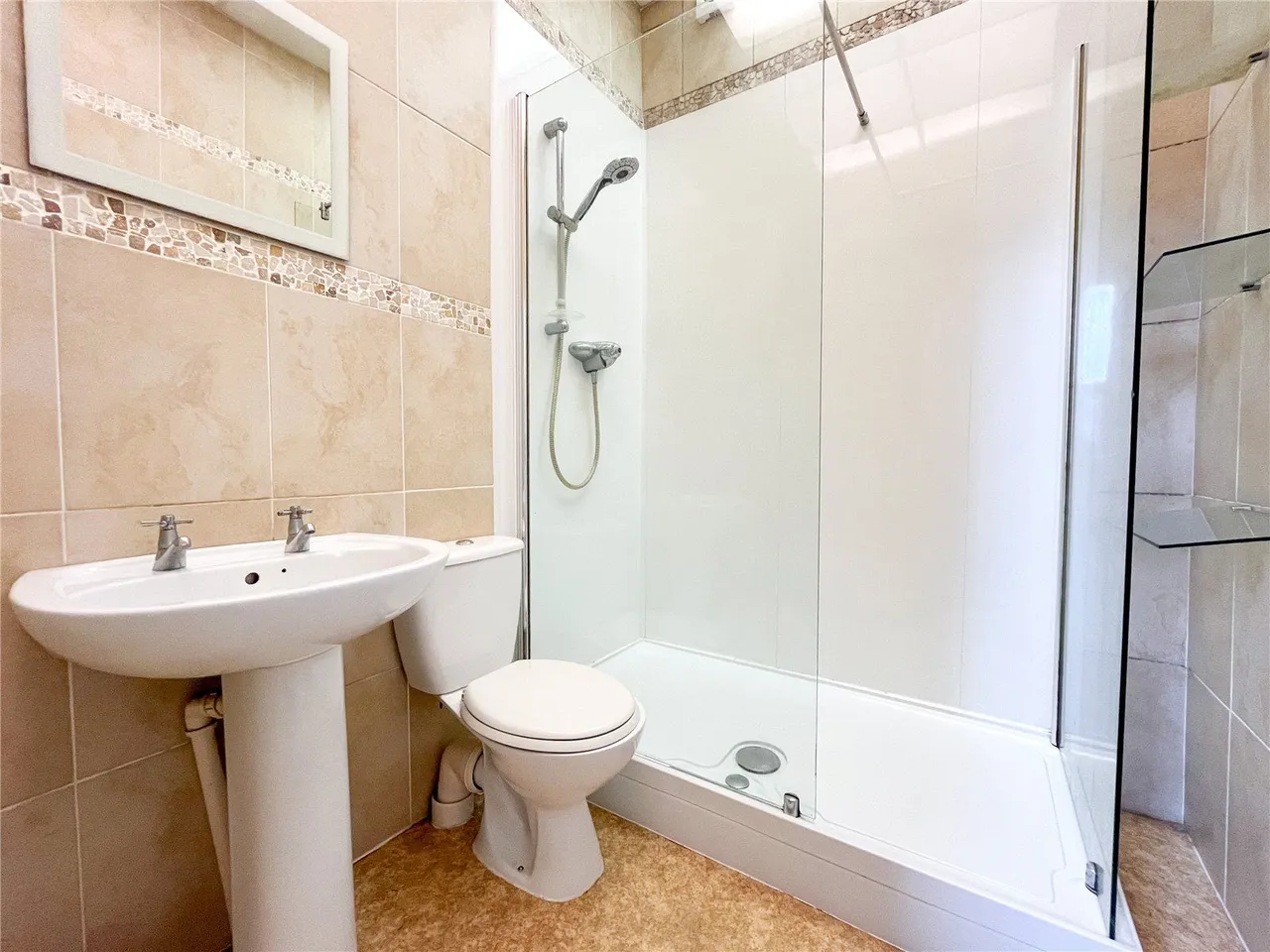 George Street, Mossley, OL5, photo 9