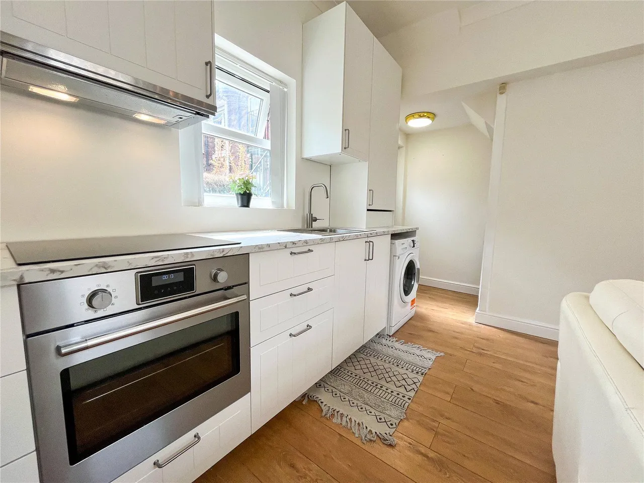 George Street, Mossley, OL5, photo 6