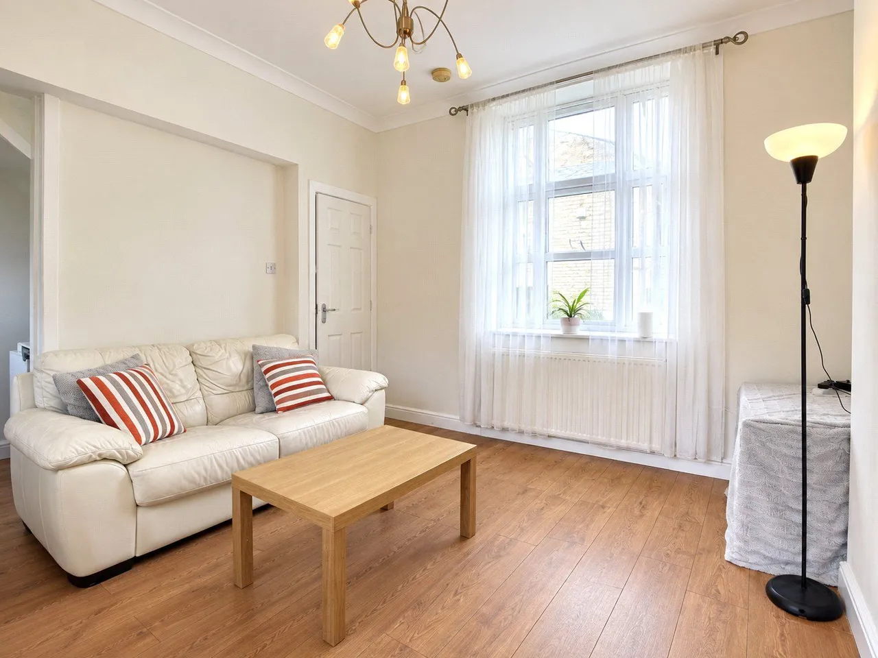 George Street, Mossley, OL5, photo 4