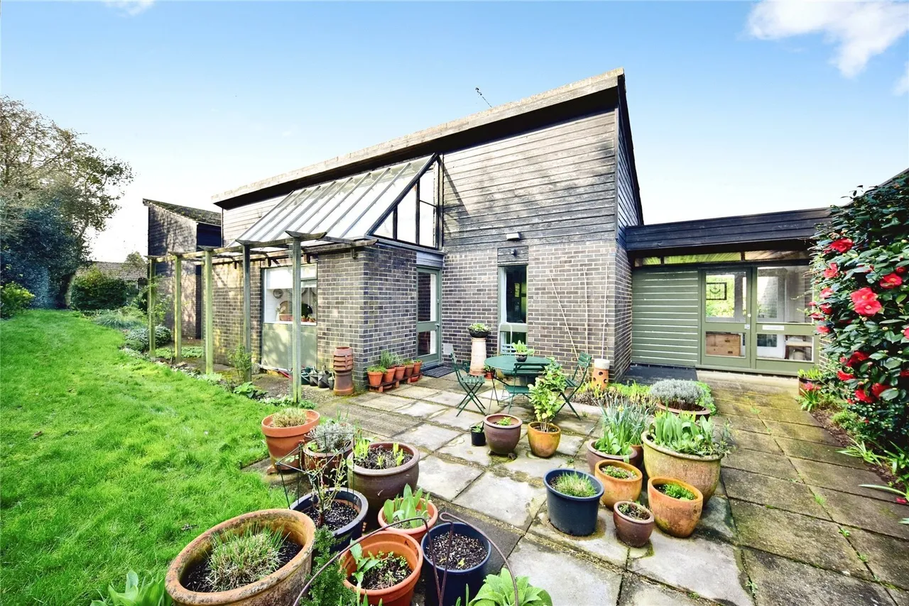 Stockett Lane, MAIDSTONE, Kent, ME17, photo 2