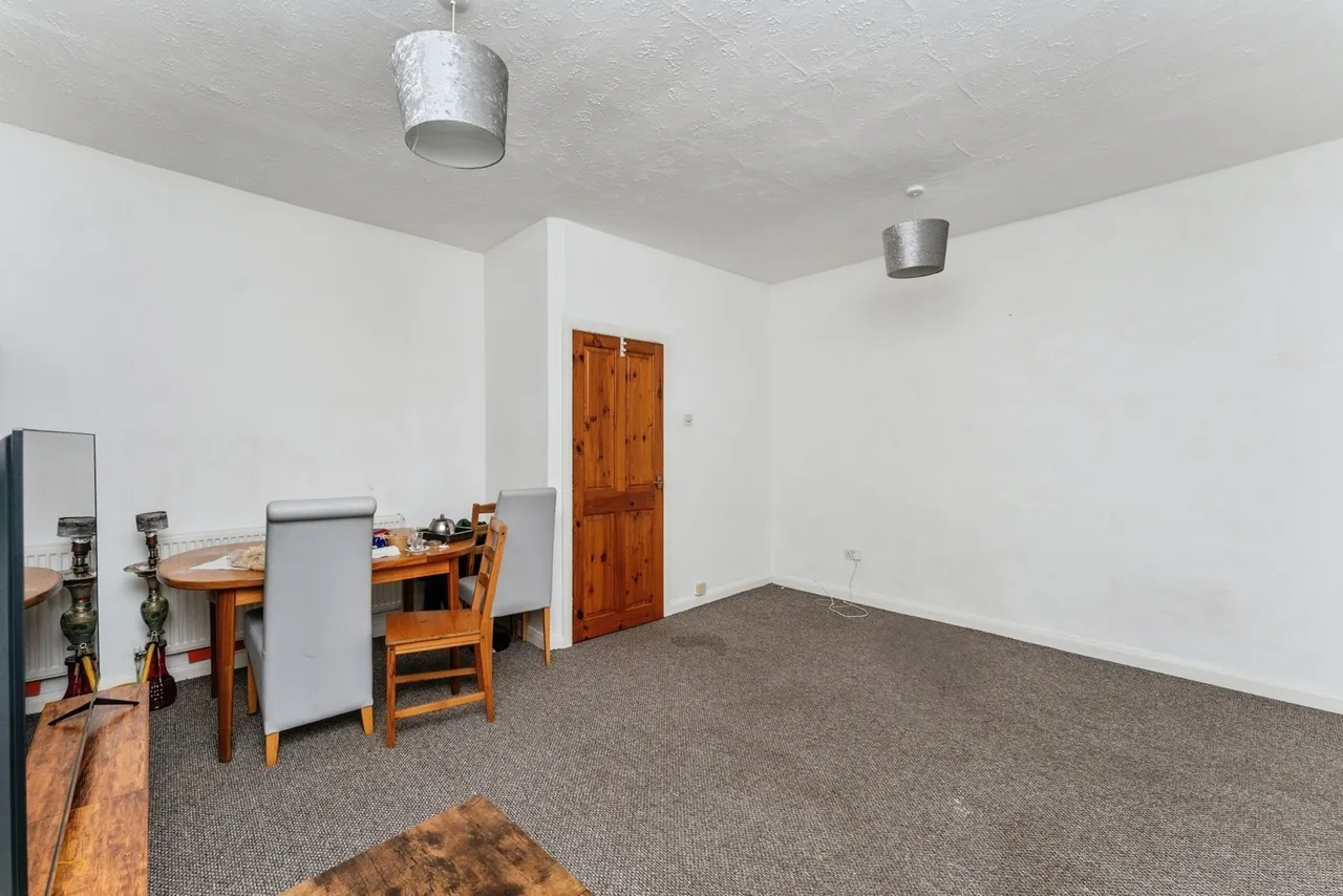 Whitby Road, Ellesmere Port, CH65, photo 15
