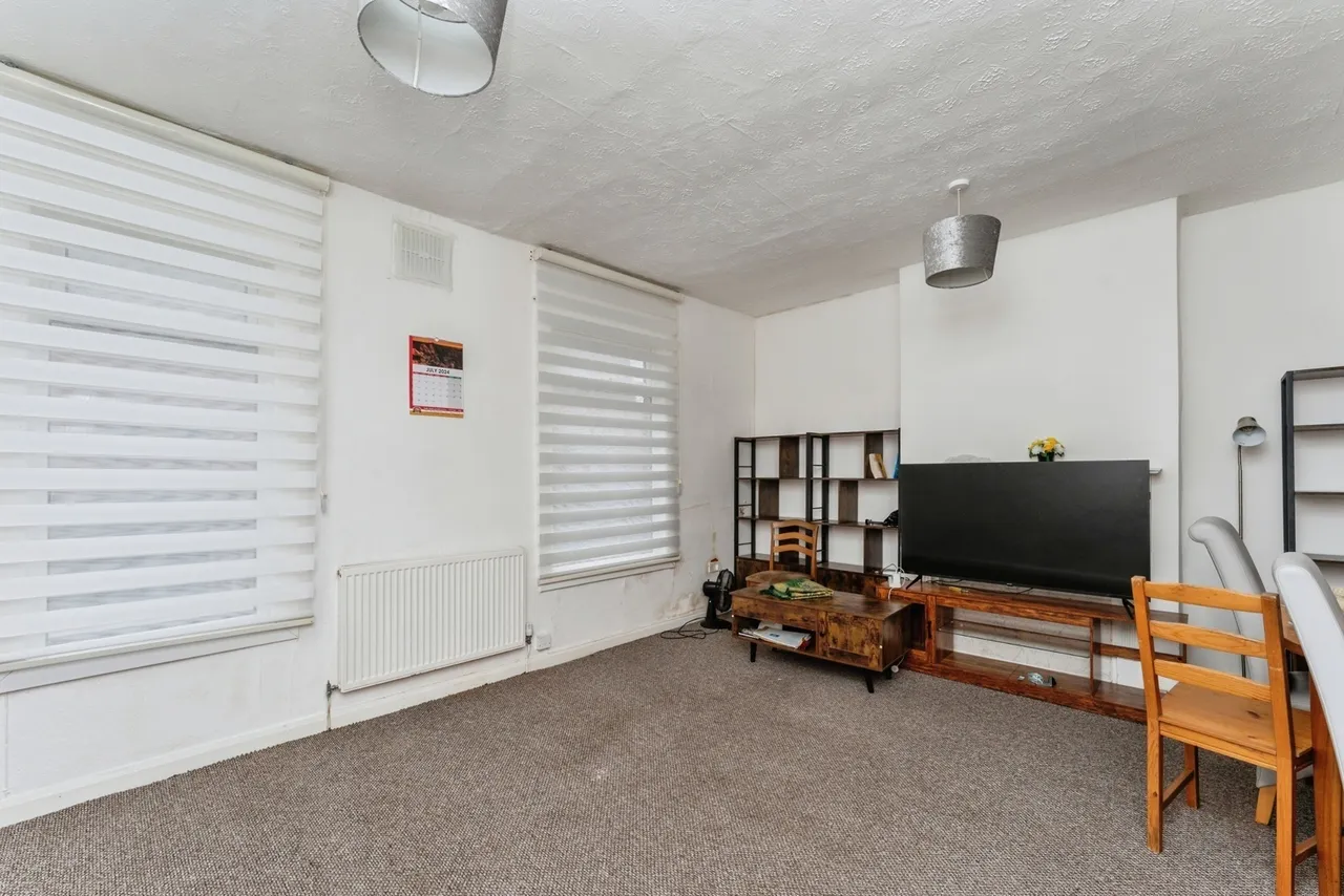 Whitby Road, Ellesmere Port, CH65, photo 14