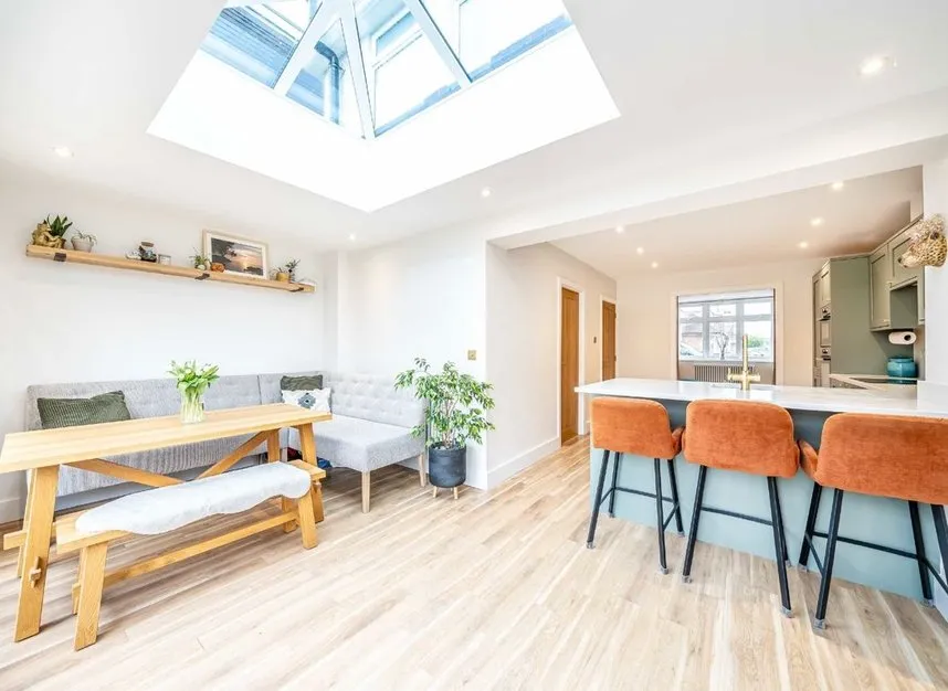 Avon Road, Sunbury-On-Thames, TW16, photo 3