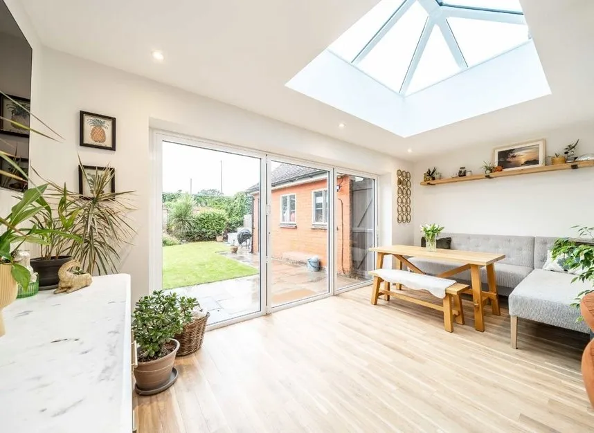 Avon Road, Sunbury-On-Thames, TW16, photo 6