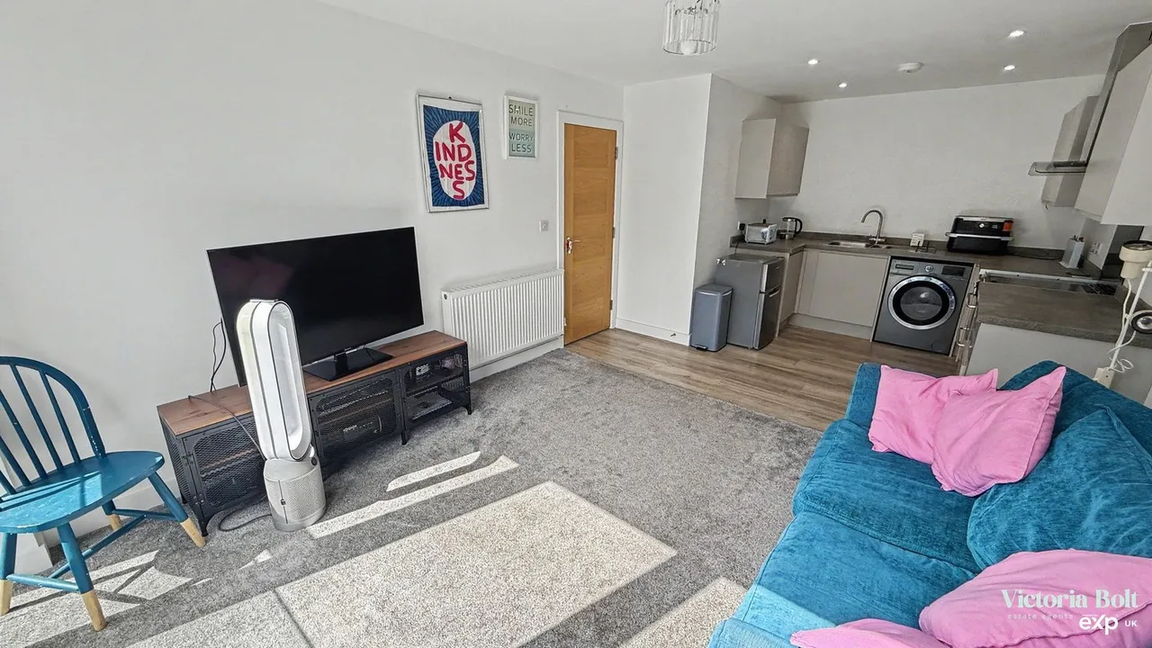 Sir Leonard Rogers Close, Plymouth, photo 6