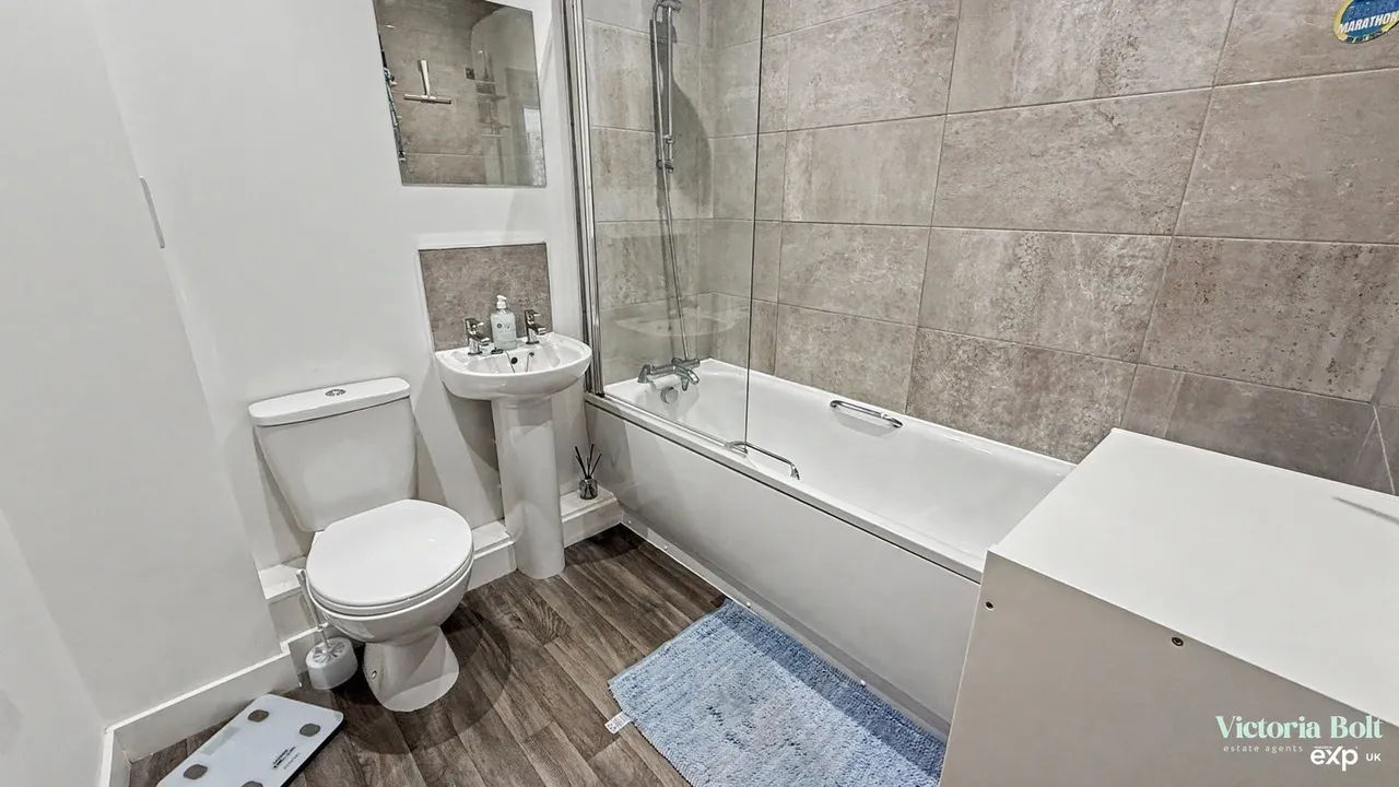 Sir Leonard Rogers Close, Plymouth, photo 9
