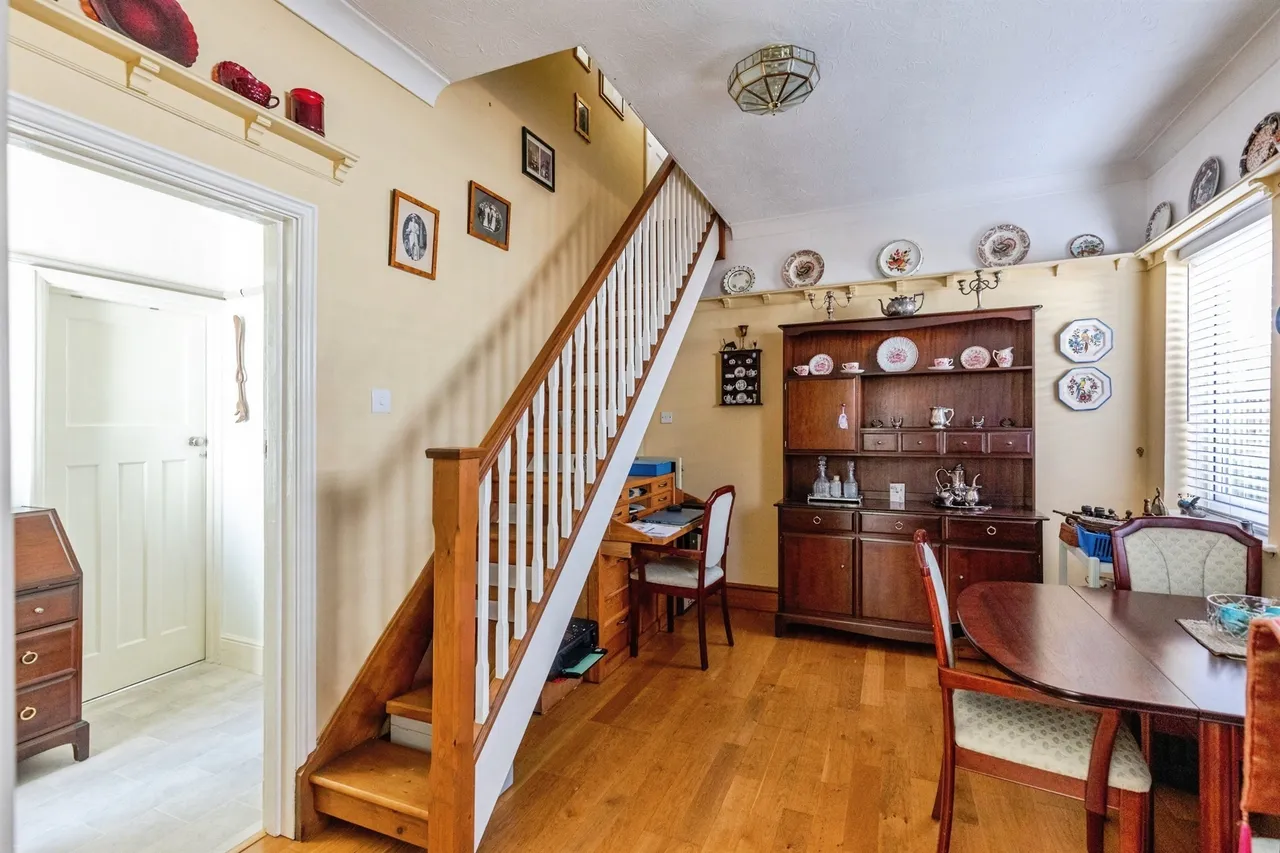 Polwell Lane, Barton Seagrave, Kettering, photo 11