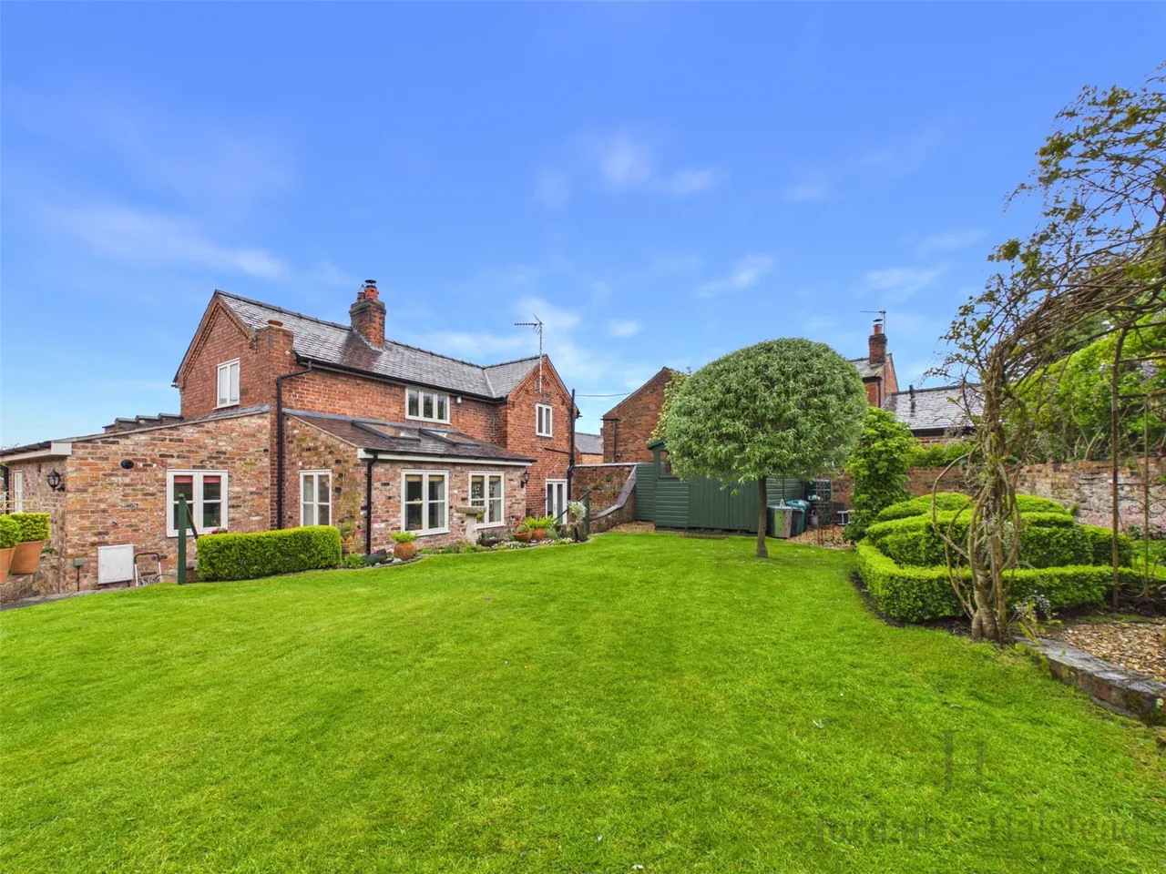 3 bed house for sale — The Cross, Kingsley, Frodsham, Cheshire, WA6 8AB