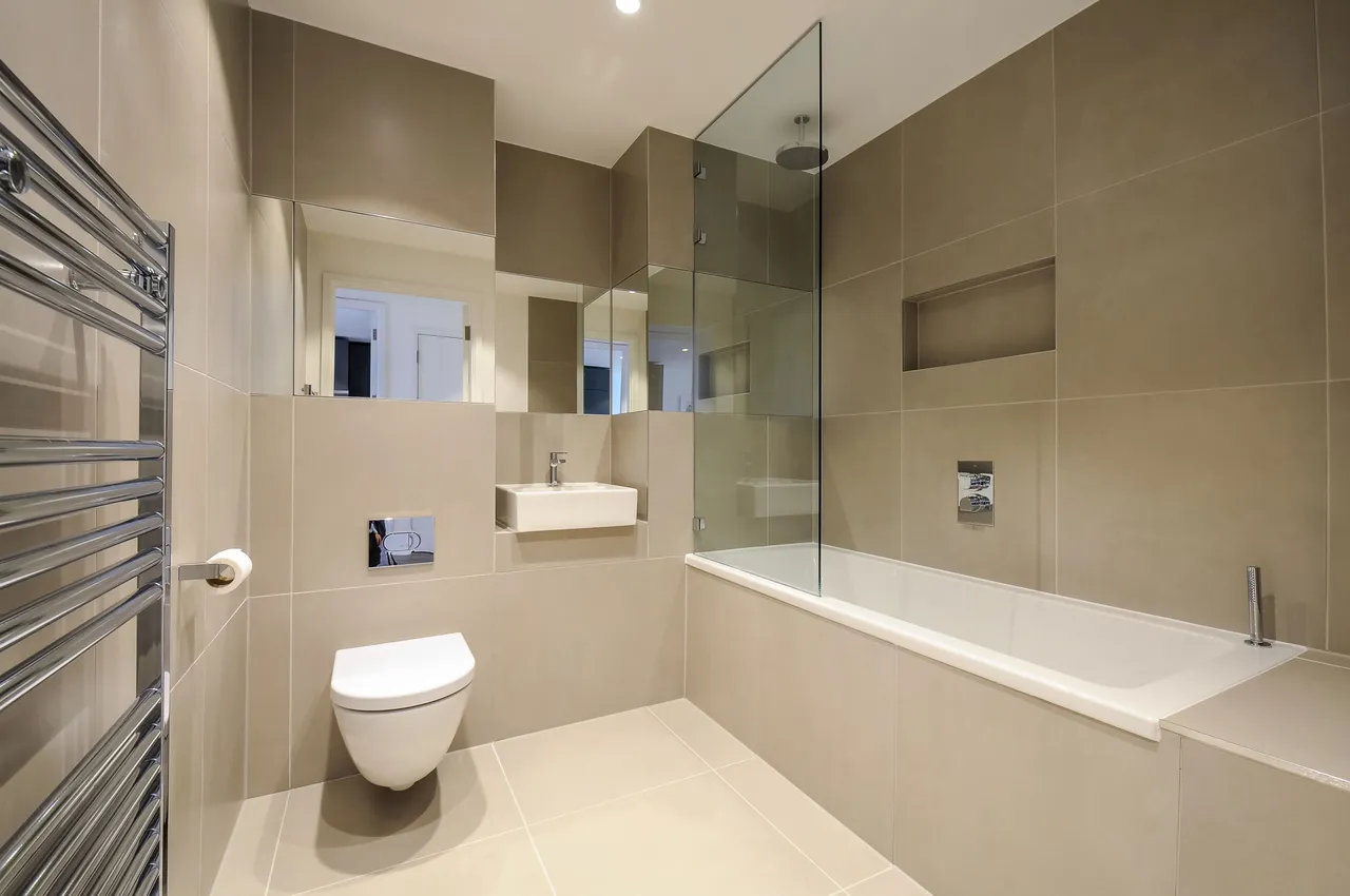 22 Beacon Tower, 1 Spectrum Way, London, photo 8