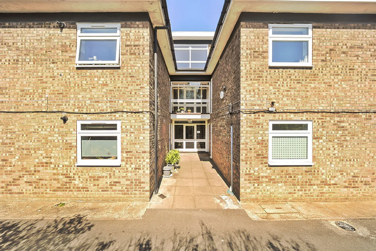 Grand Drive, Raynes Park, London, SW20, photo 7