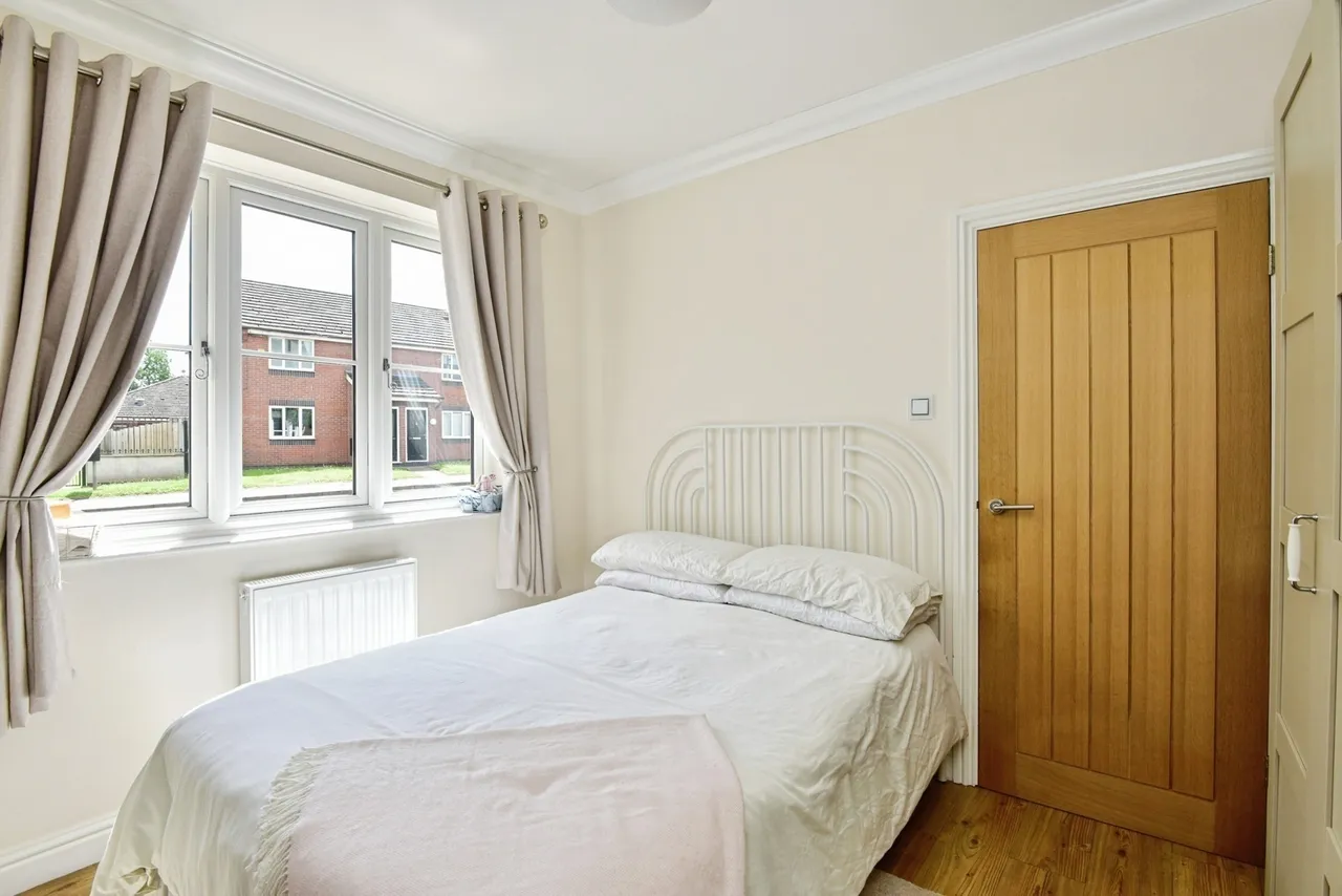 Crewe Road, Alsager, Stoke-on-Trent, Cheshire, ST7, photo 4