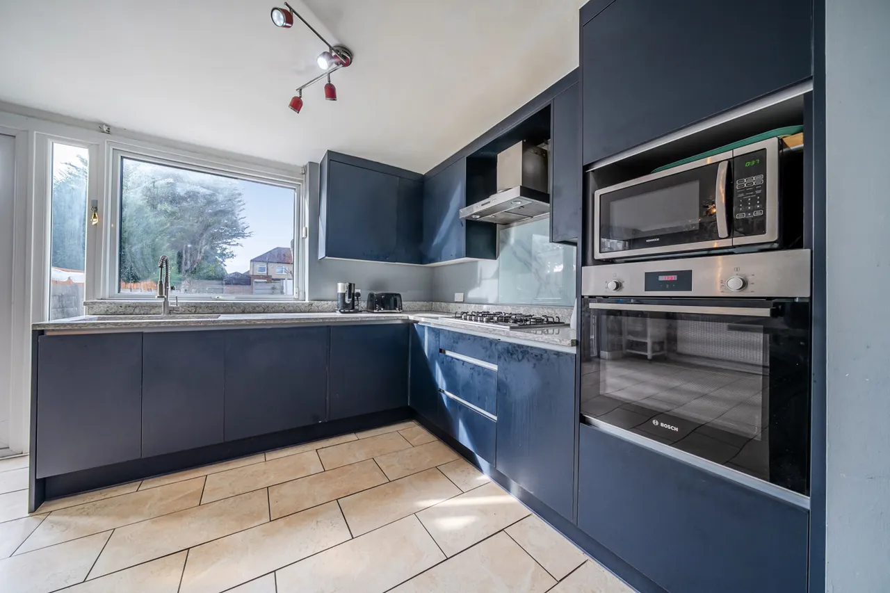 Thornhill Avenue, SE18, photo 13