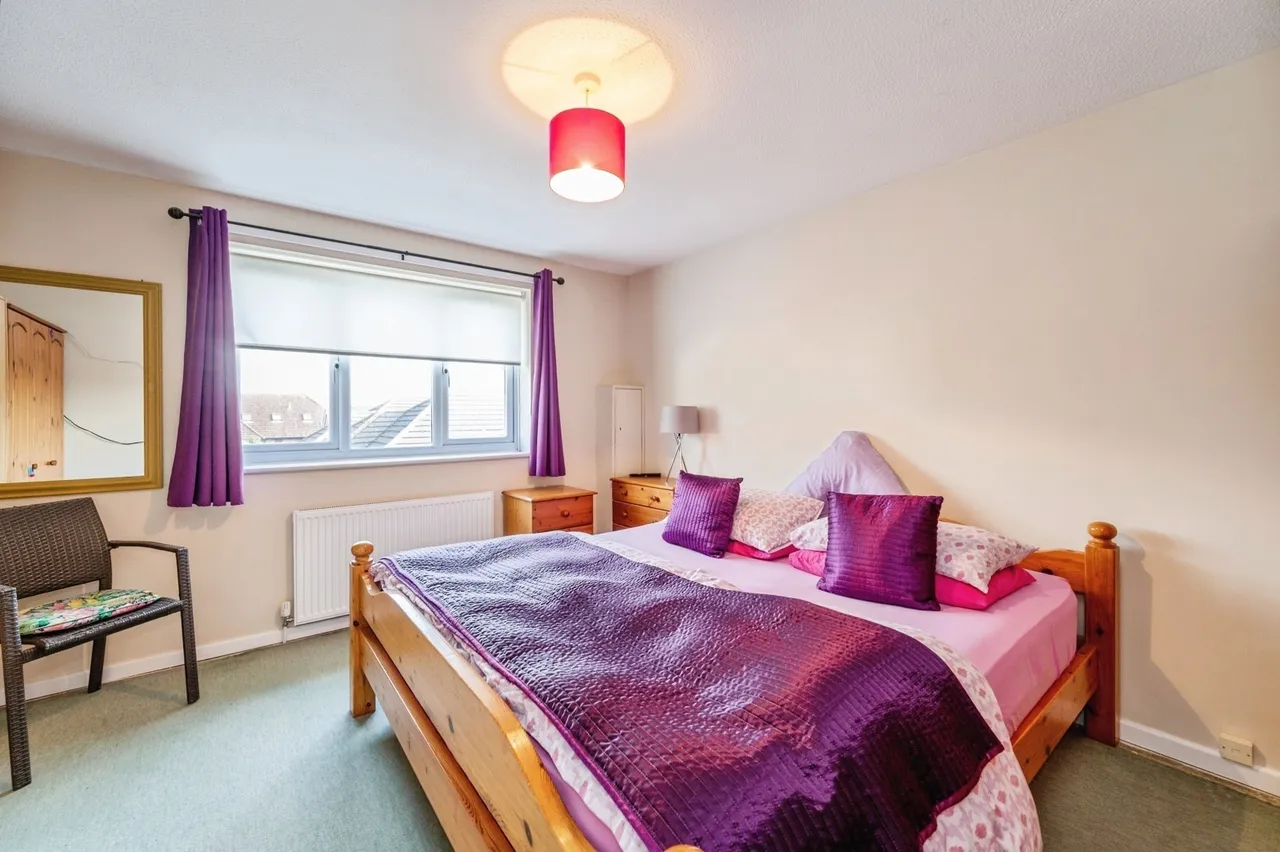 Kingfisher Close, Hayling Island, PO11, photo 11