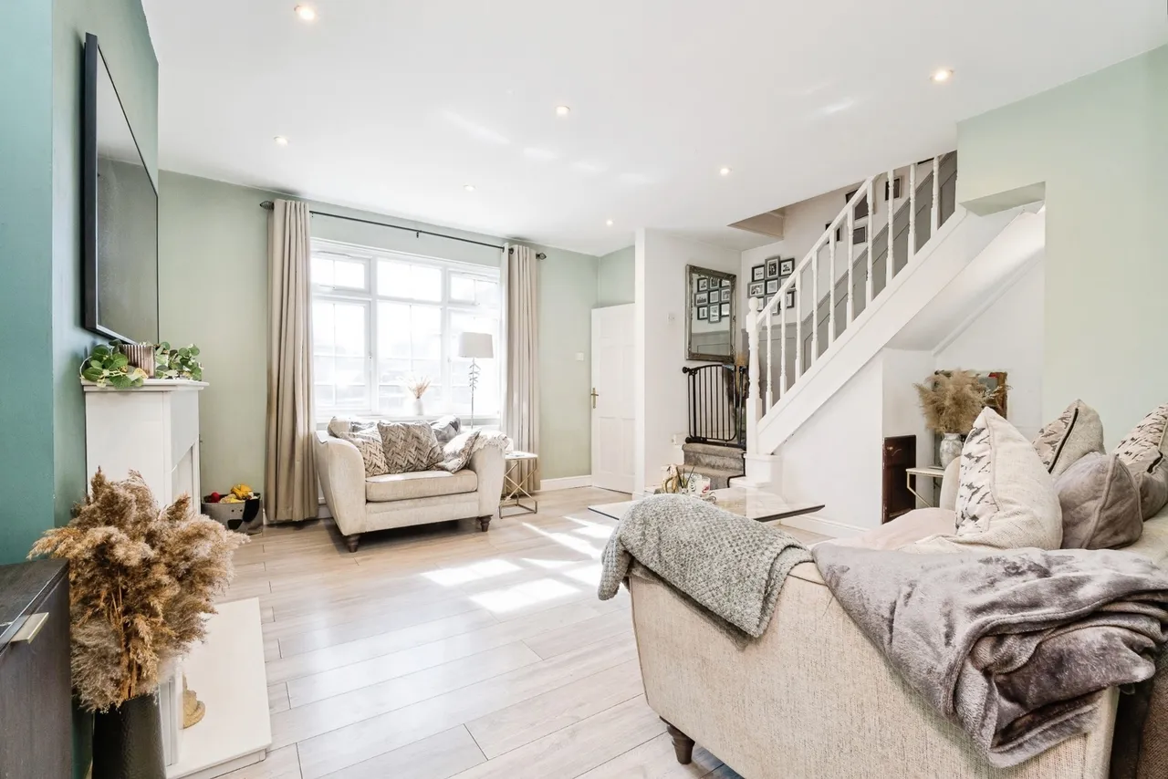 Crescent Avenue, Hornchurch, RM12, photo 12