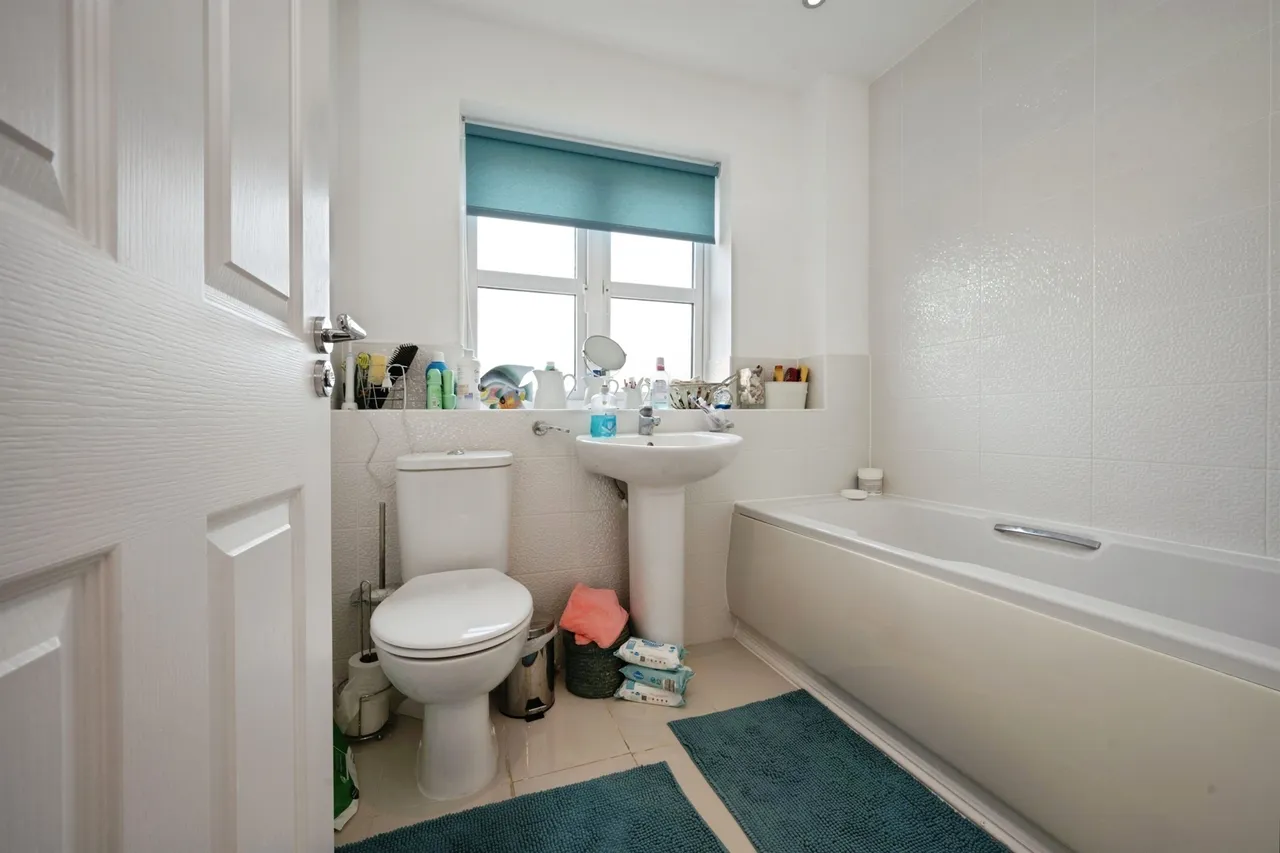Stadium Approach, Aylesbury, HP21, photo 19