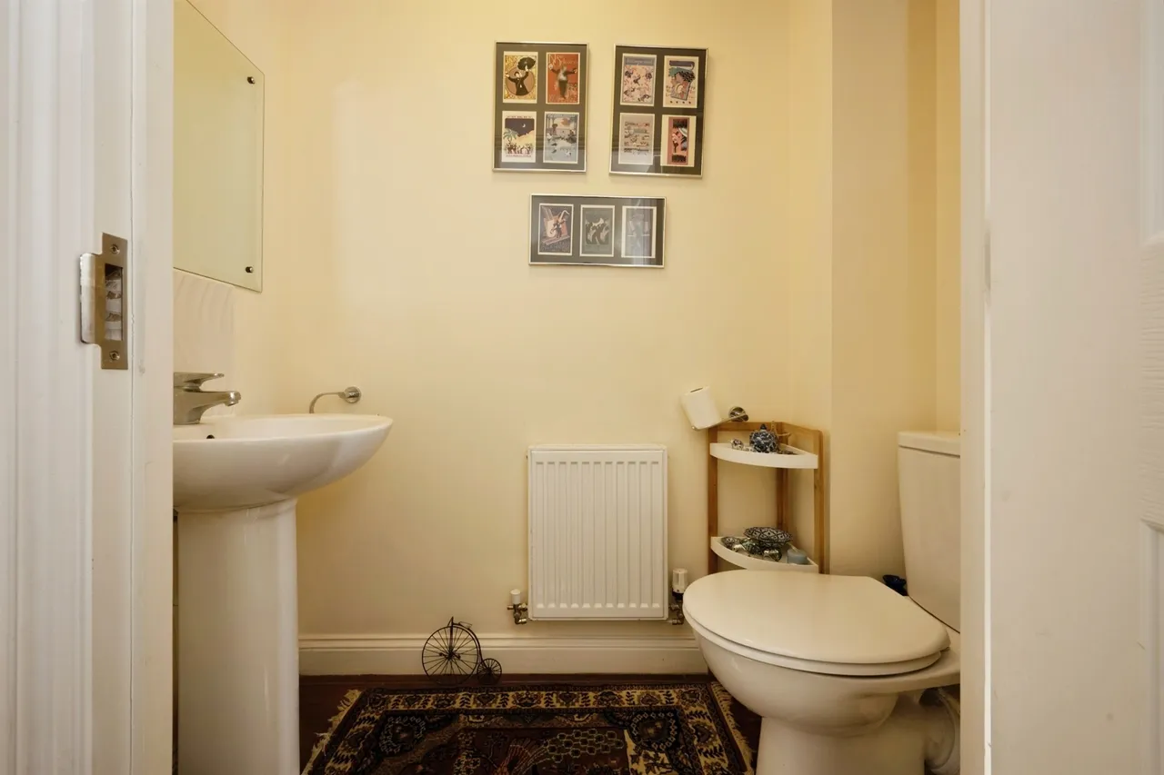 Stadium Approach, Aylesbury, HP21, photo 3