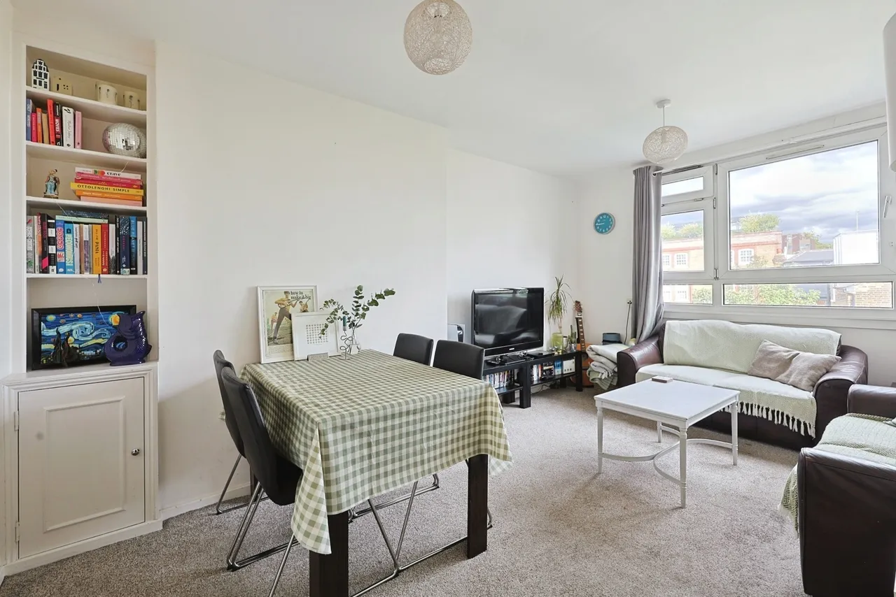 Searles Close, Battersea, London, SW11, photo 3