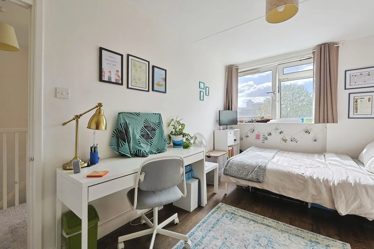 Searles Close, Battersea, London, SW11, photo 12