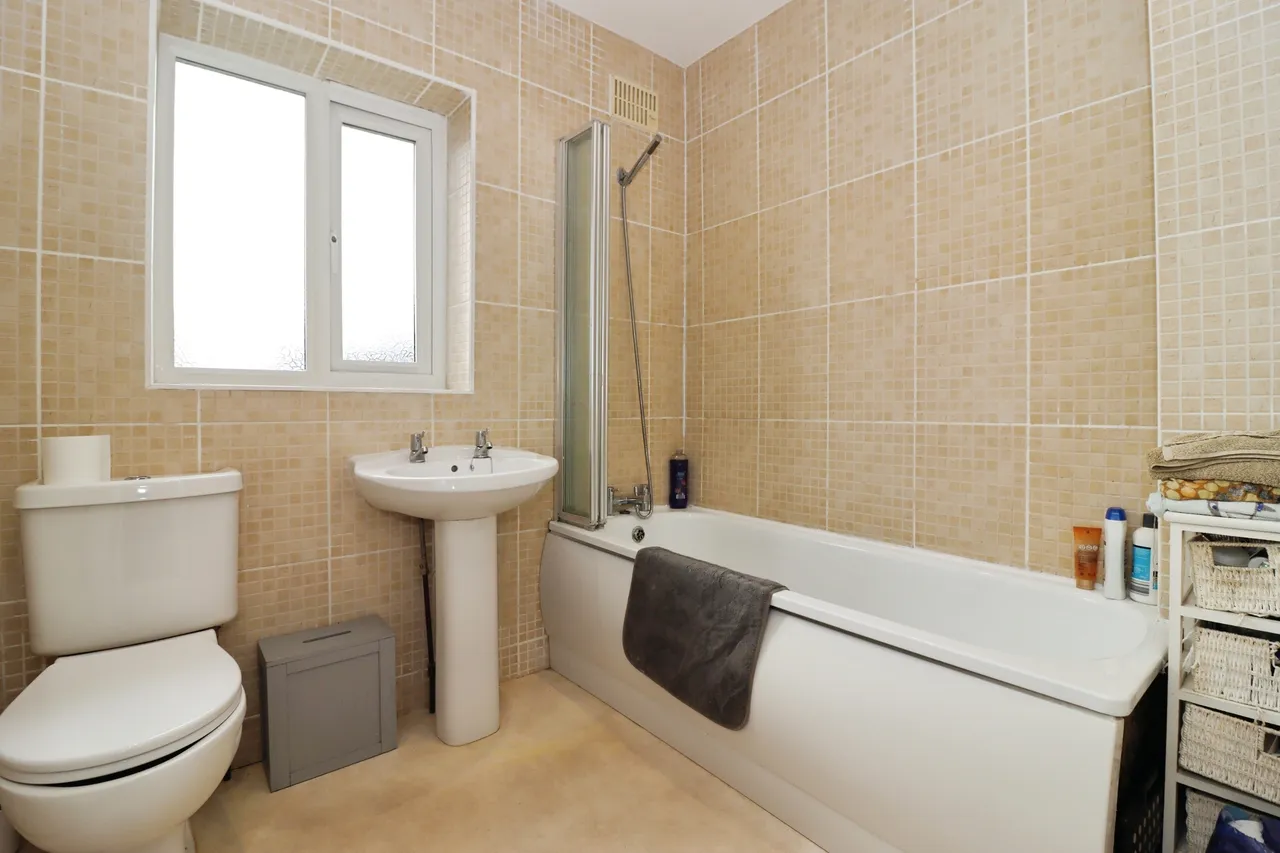West Park Drive, Swallownest, photo 12