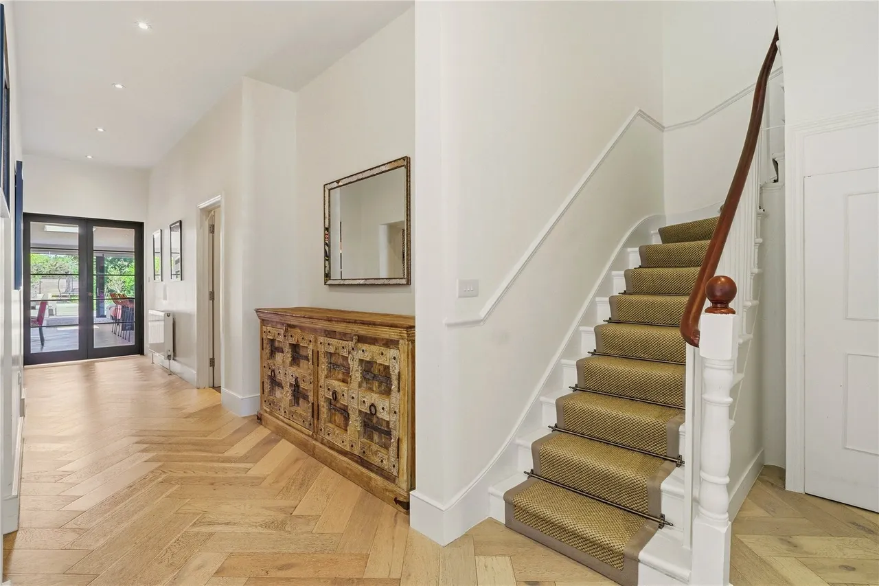 Brodrick Road, London, SW17, photo 16