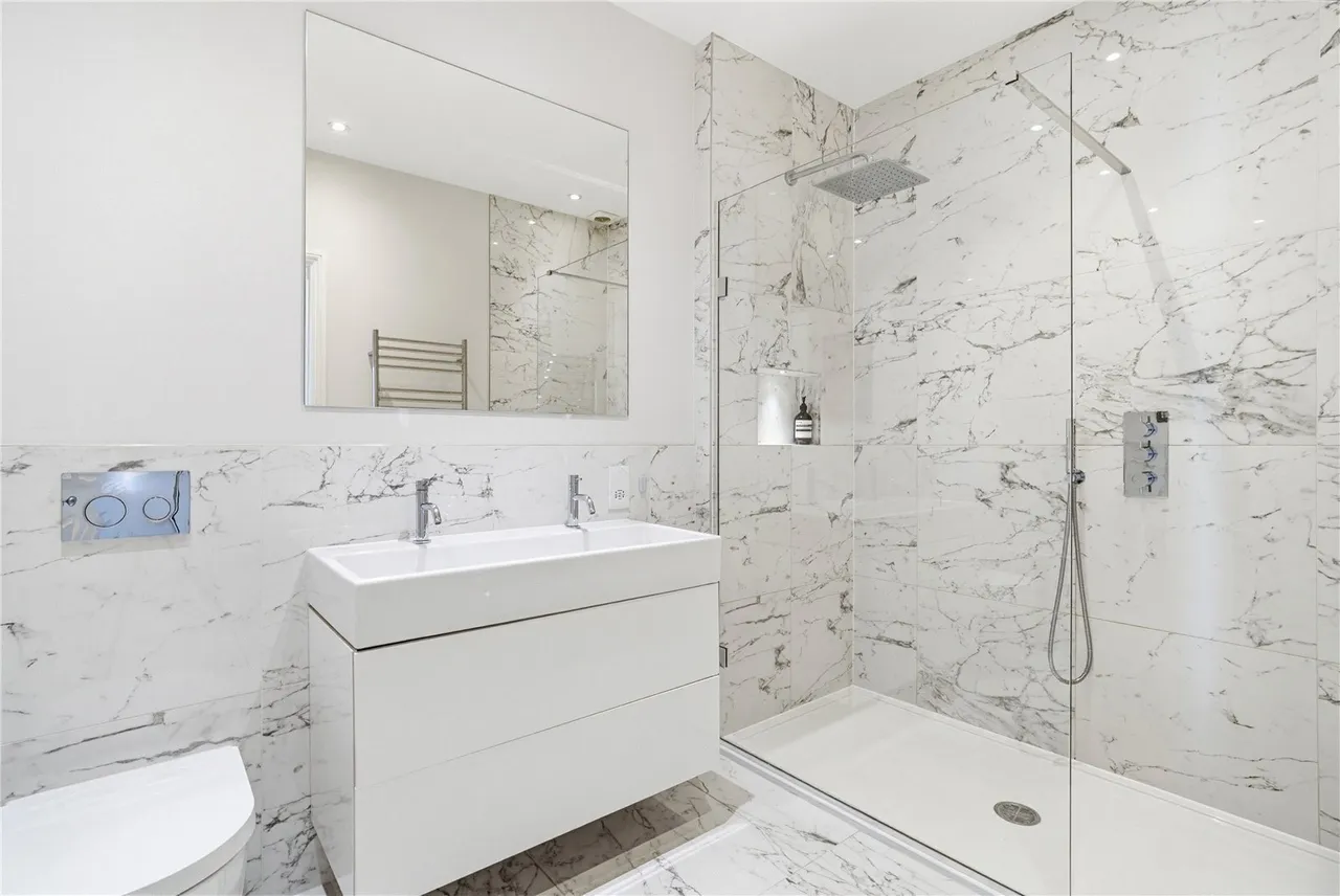 Brodrick Road, London, SW17, photo 9
