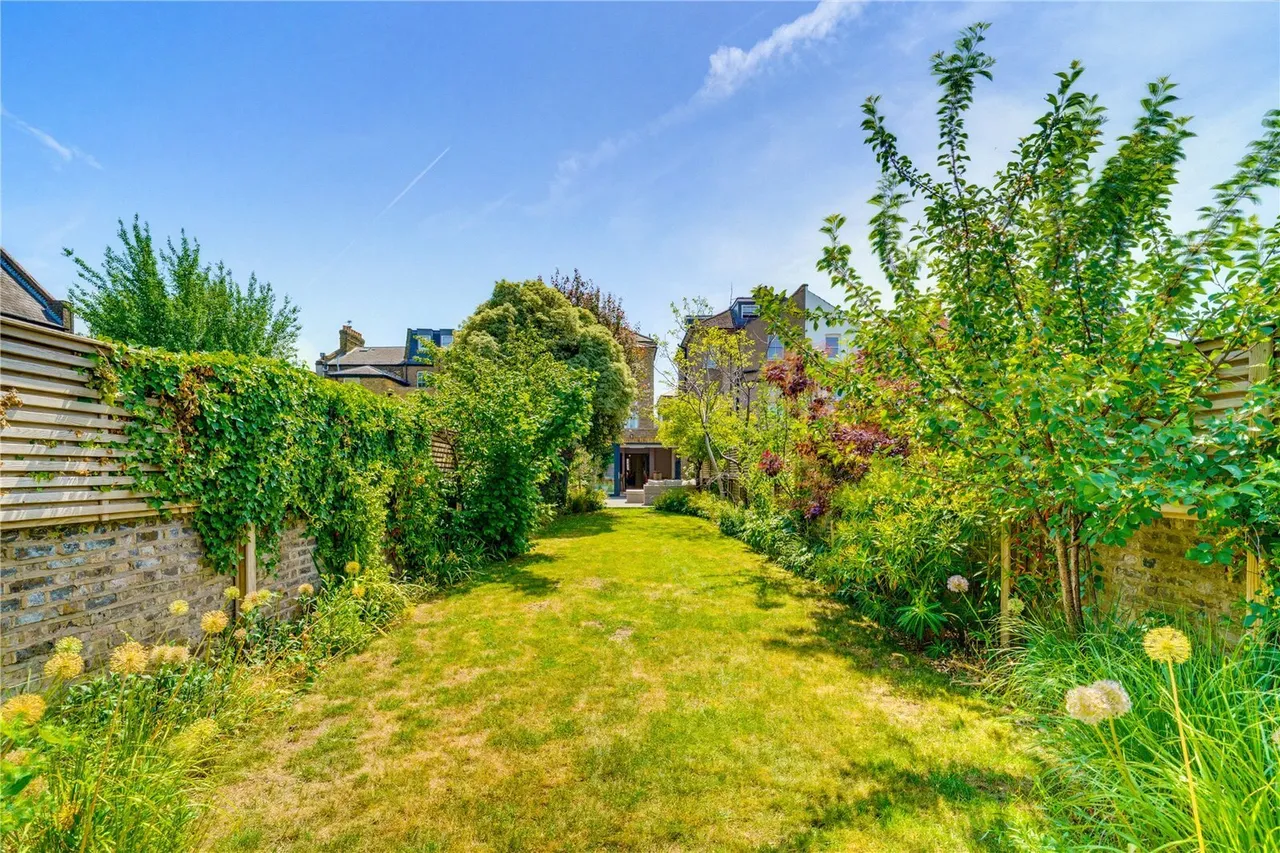 Brodrick Road, London, SW17, photo 19