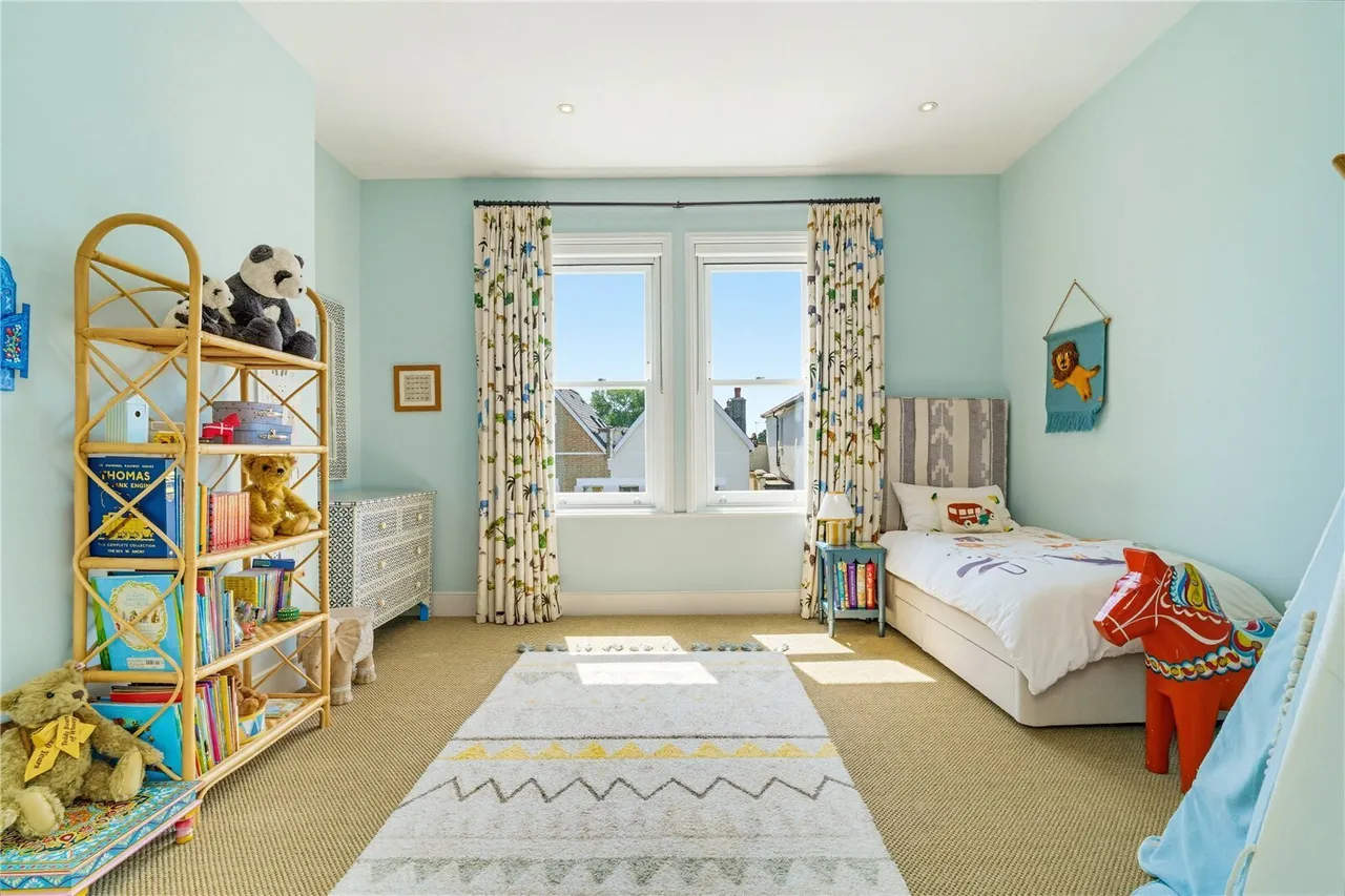 Brodrick Road, London, SW17, photo 11