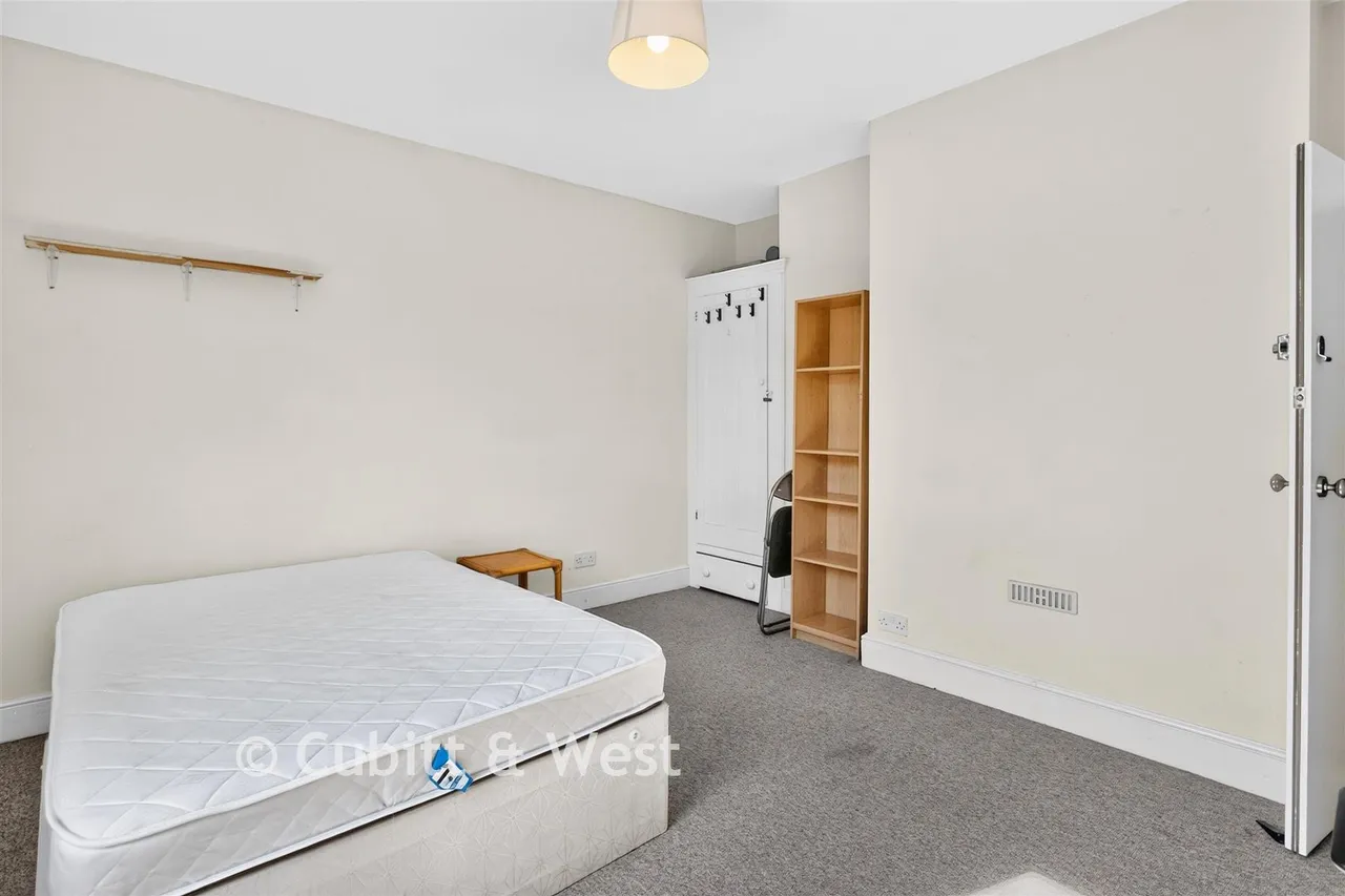 Bath Road, Southsea, PO4, photo 5