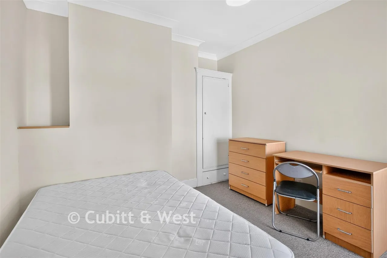 Bath Road, Southsea, PO4, photo 6