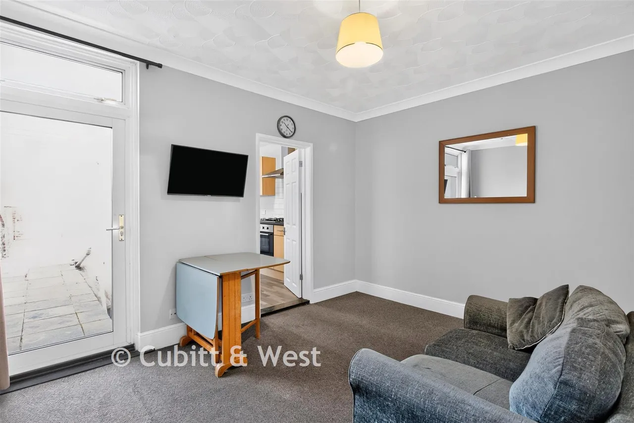Bath Road, Southsea, PO4, photo 3
