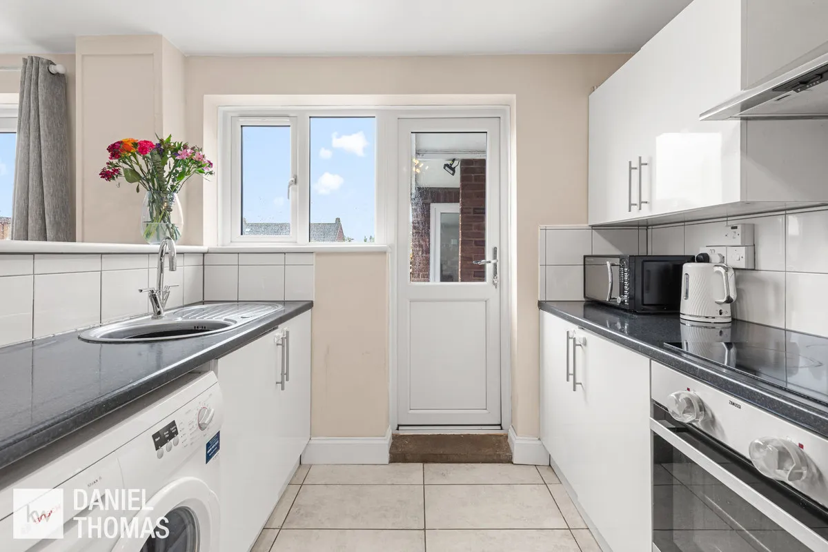 Amesbury, Waltham Abbey, EN9, photo 6