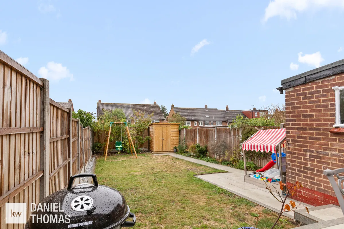 Amesbury, Waltham Abbey, EN9, photo 8