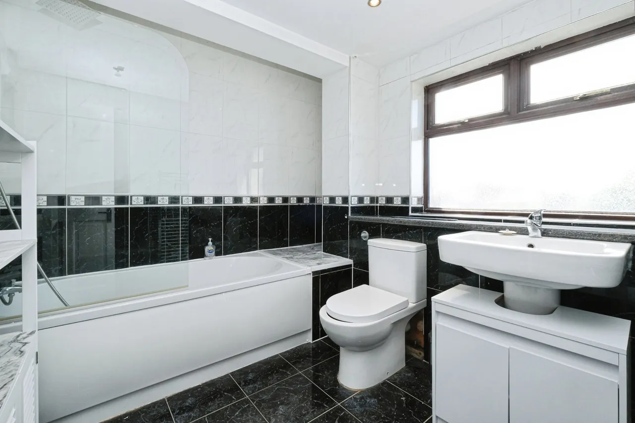 Brockholme Road, Liverpool, L18, photo 14