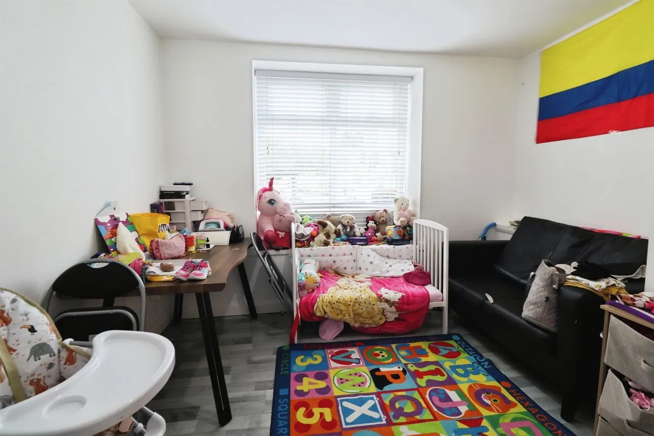 Cowbridge Road West Cardiff, CF5, photo 6