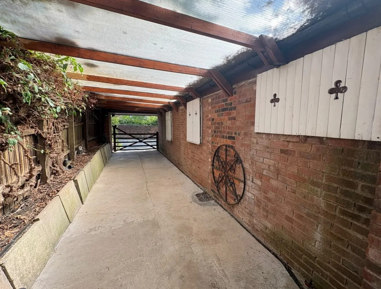West Midlands, Wolverhampton WV3 7DP, photo 14