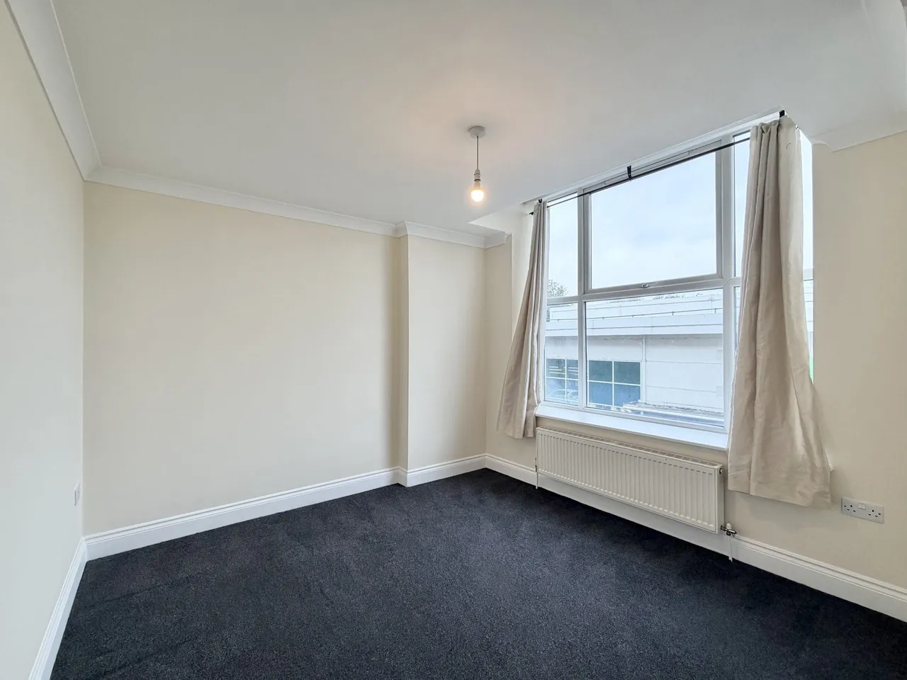 High Street, Rushden, NN10, photo 7