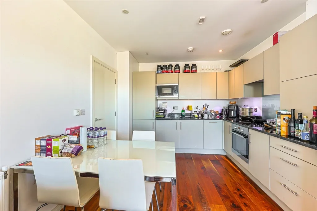 Heath Parade, Colindale, NW9, photo 6