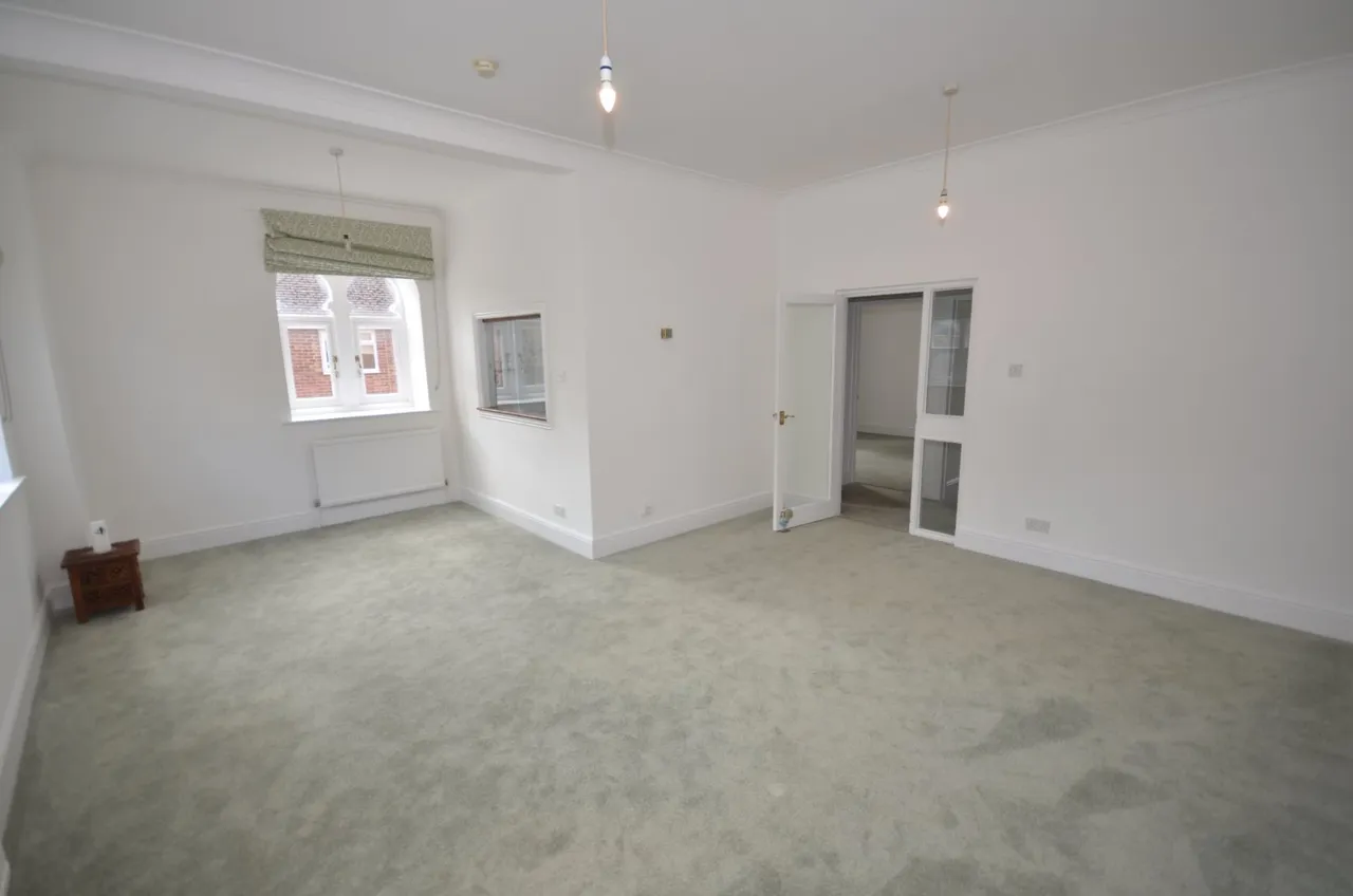 Crow Lane, Wilton, Salisbury, Wiltshire, SP2 0HB, photo 3