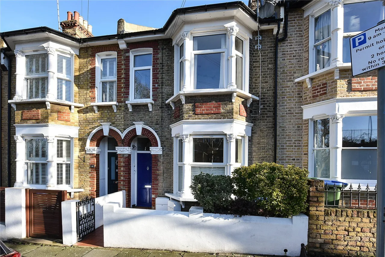3 bed flat for sale — Kemsing Road, London, SE10