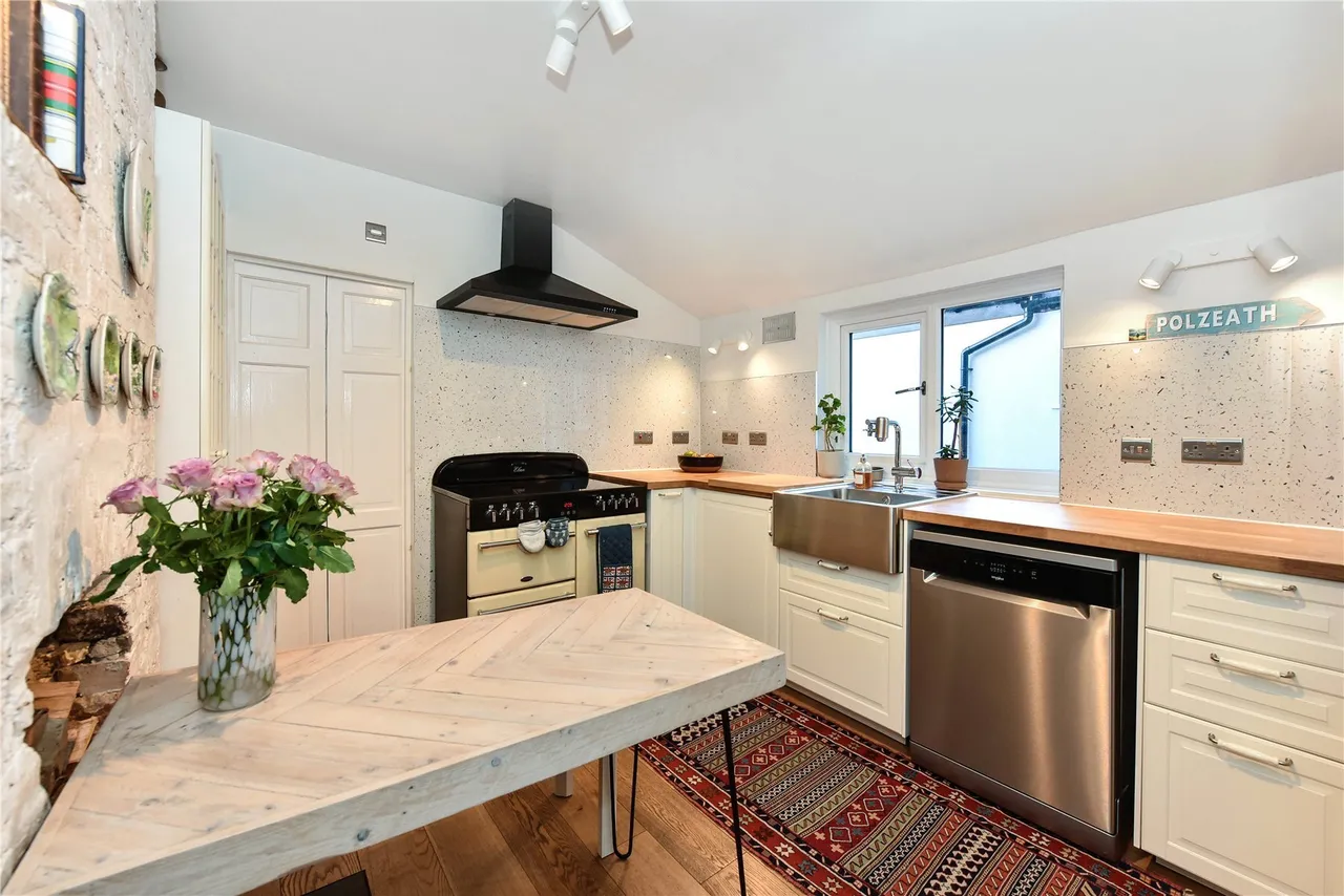 Kemsing Road, London, SE10, photo 2