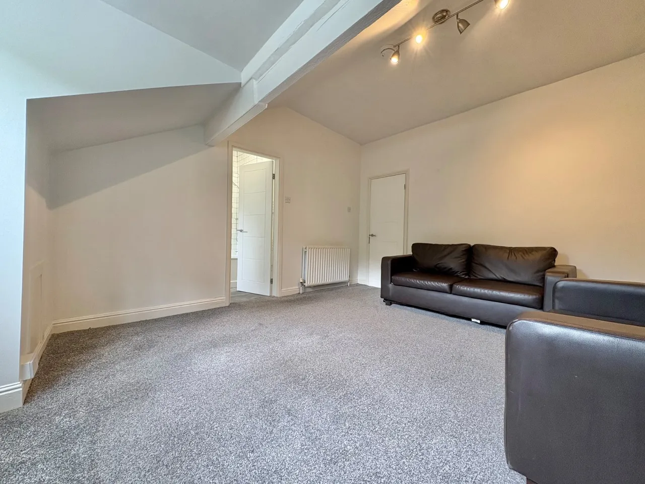 Moorland Road, Hyde Park, LS6, photo 5