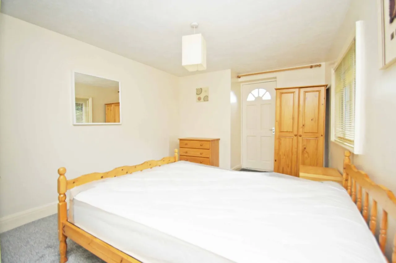 Moorland Road, Hyde Park, LS6, photo 18
