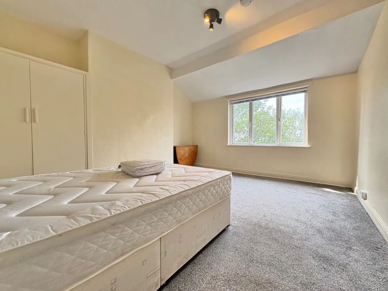 Moorland Road, Hyde Park, LS6, photo 25