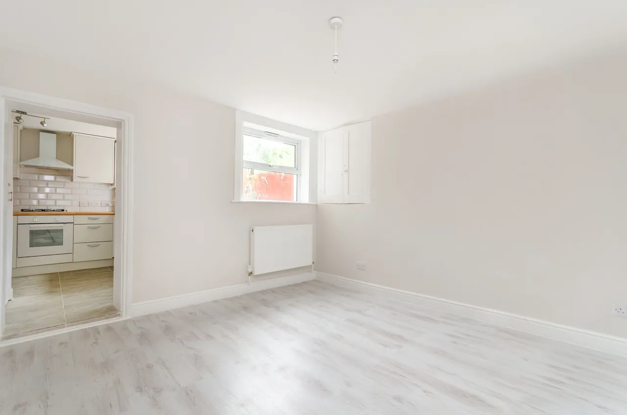 21a Laurel Grove, London, photo 4
