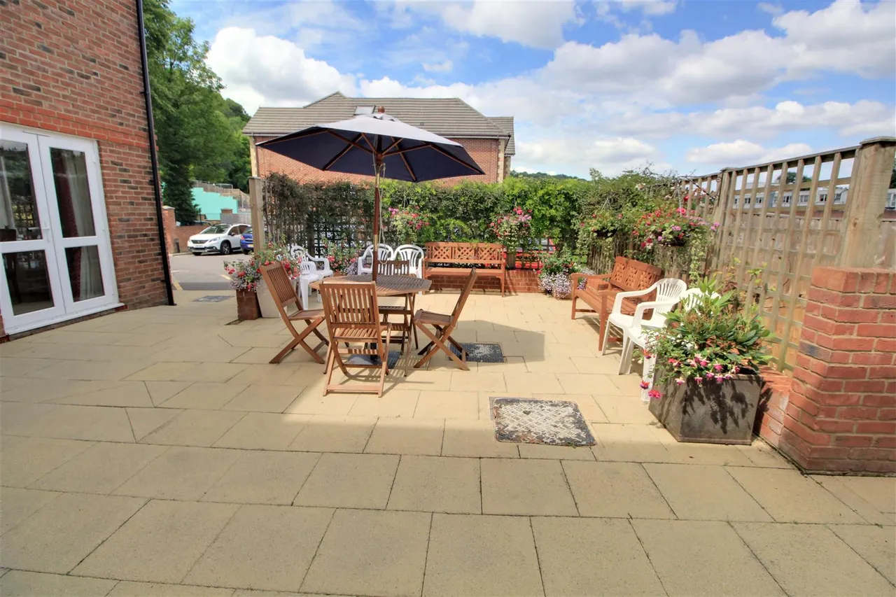 Stafford Road, Caterham, CR3, photo 12